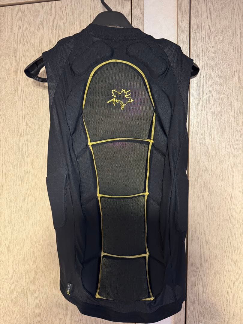 鎧武者 ベストM 【美品】