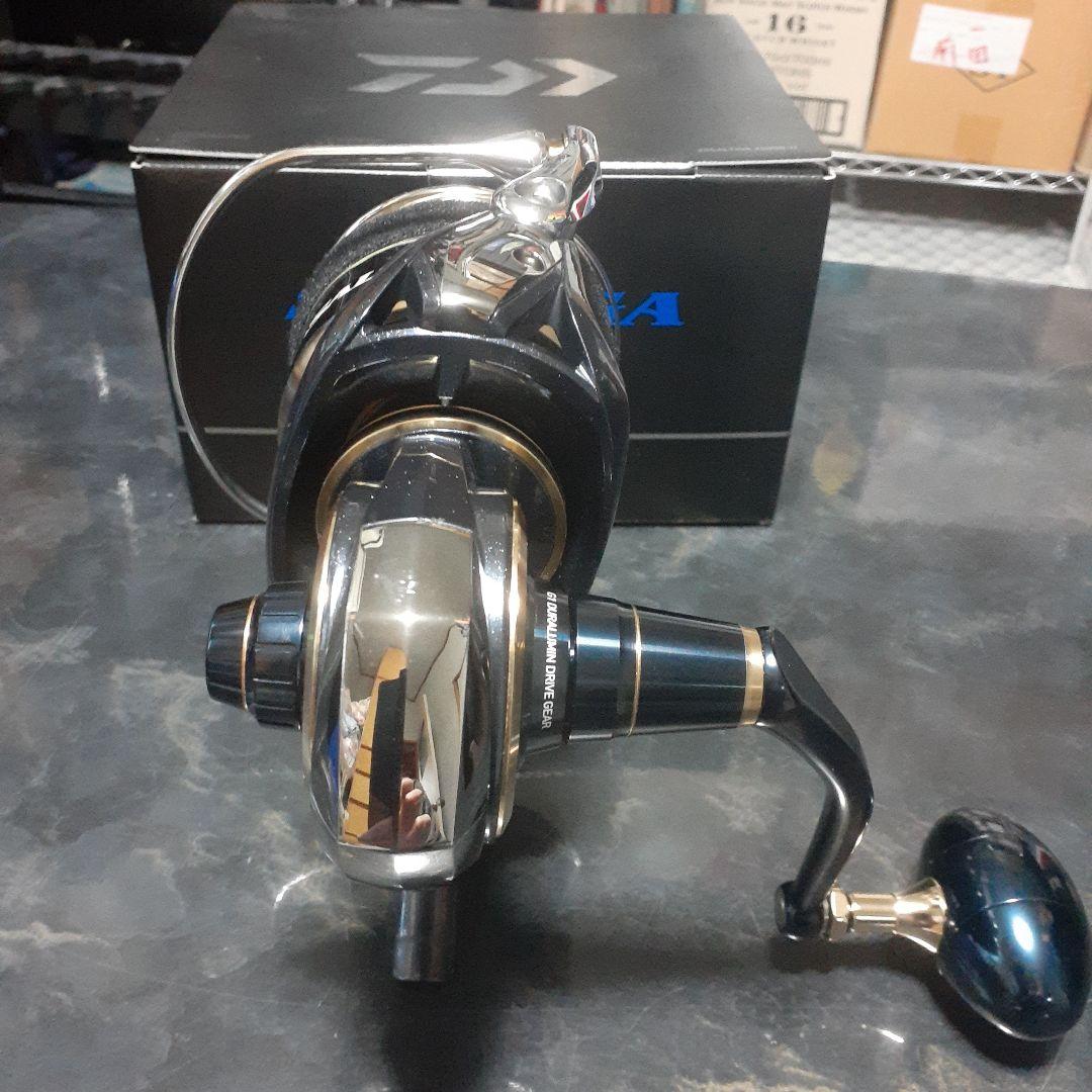 DAIWA SALTIGA 20000-H スピニングリール　オッズポート9号