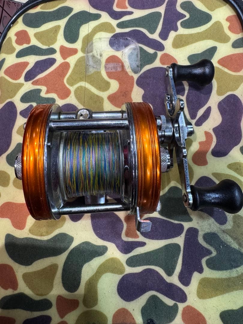限定カラー　ABU Ambassadeur 5500C