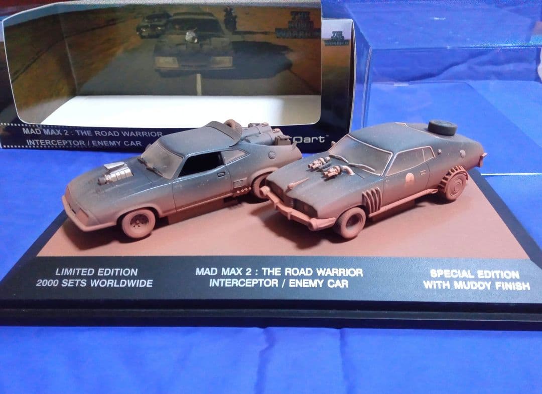 限定品オートアート マッドマックス インターセプター・エネミーカー２台セット