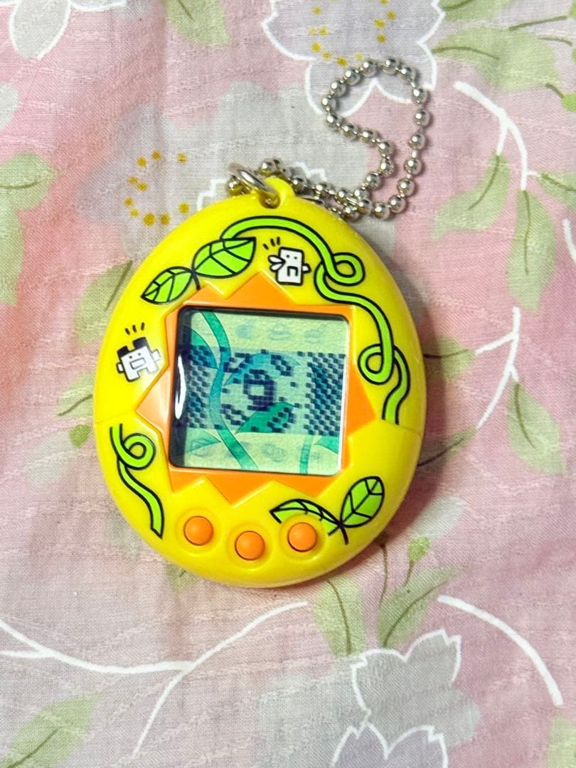 【動作確認済】森で発見！！たまごっち 黄色(つた)