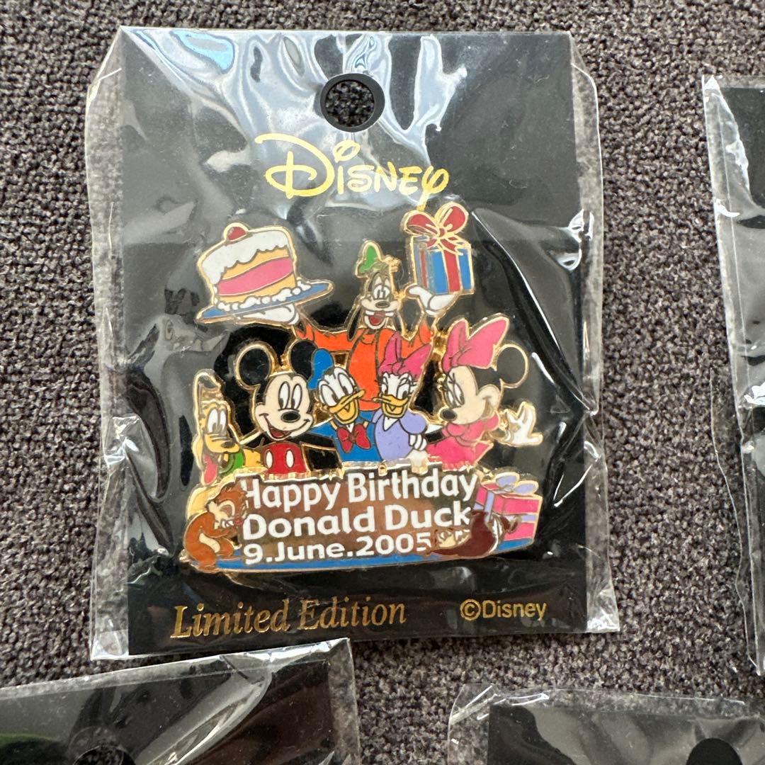 ドナルド バースデー 限定版 ピンバッジセット Disney