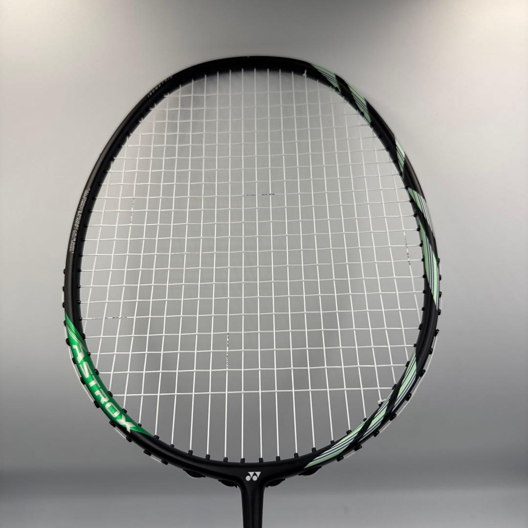 ③YONEX アストロクス11 ヨネックス