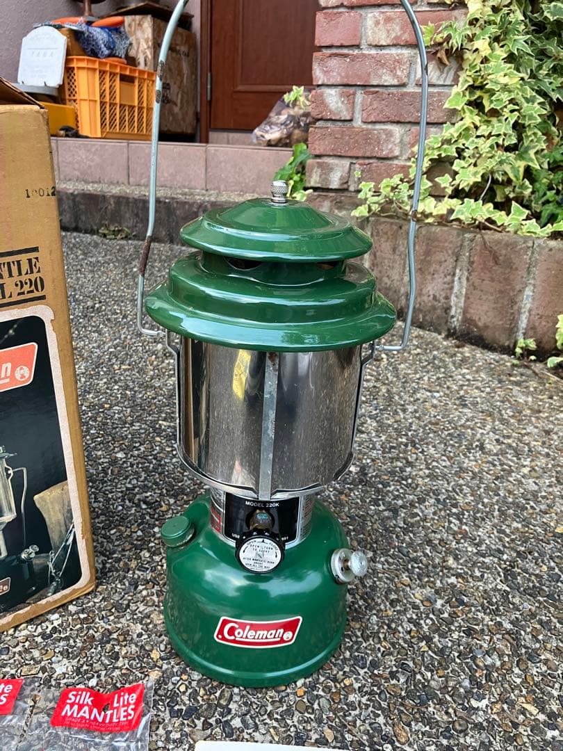 Colemanビンテージランタン　ガソリンランタン　コールマン　220k