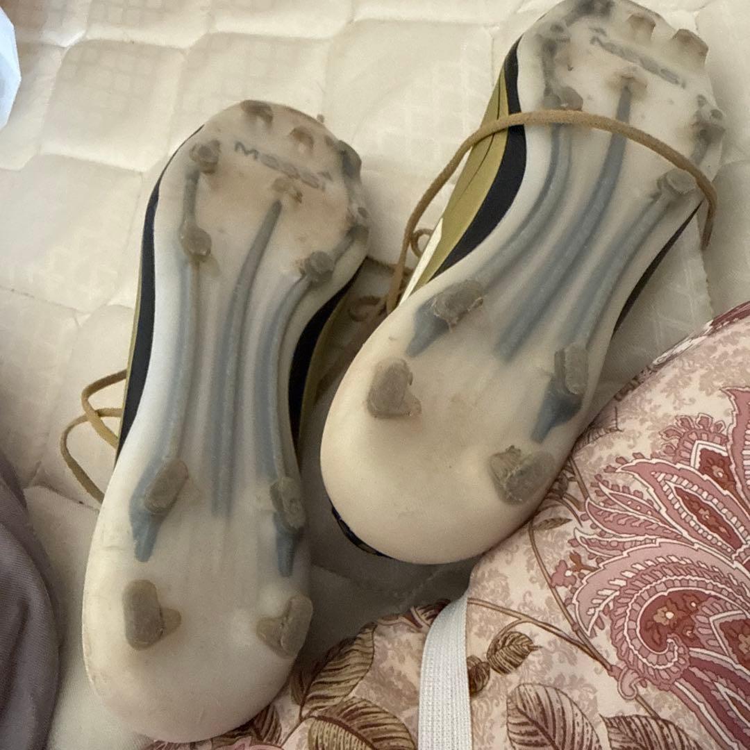 メッシとのコラボ品です
