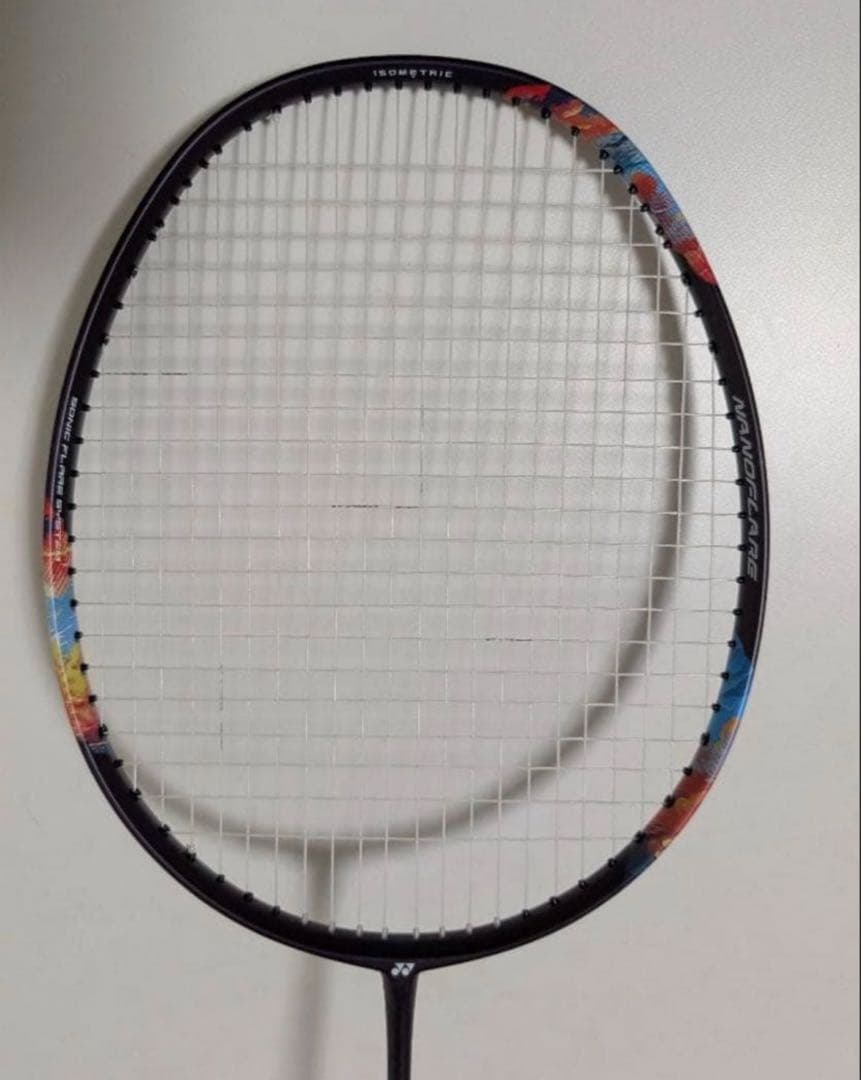 YONEX ナノフレア700 プロ　5U-G5 26lbs