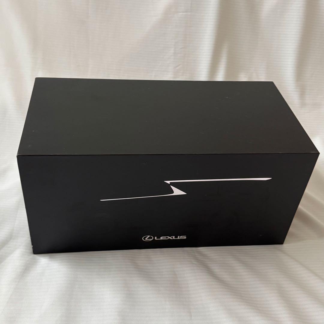 正規品 ＊ レア　初代　レクサスLM　LEXUS 純正 1/18 希少