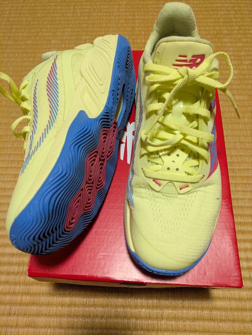 New Balance バスケットボールシューズ イエロー