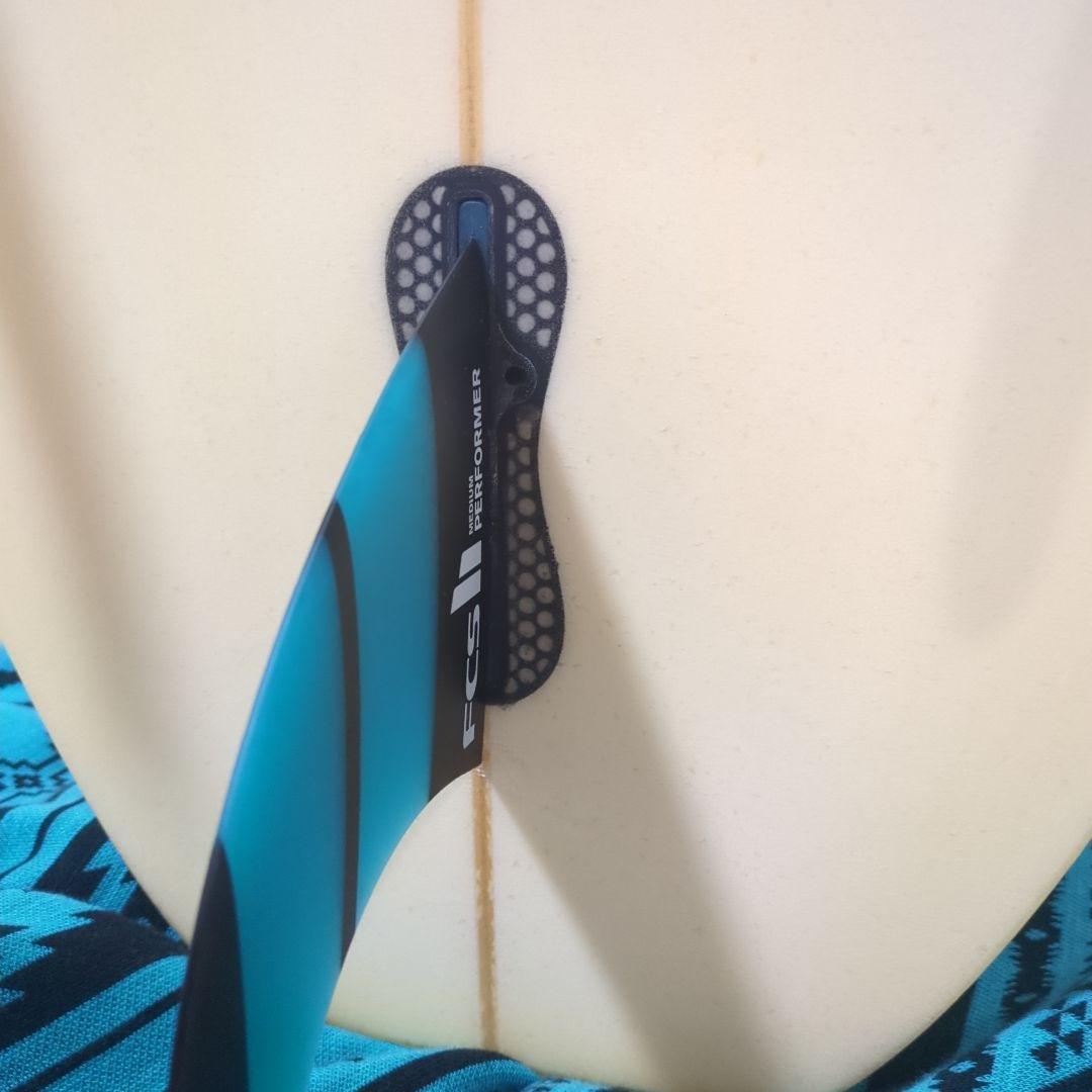 【新品未使用】VARLEY サーフボード 5'10 フィン＆カバー付