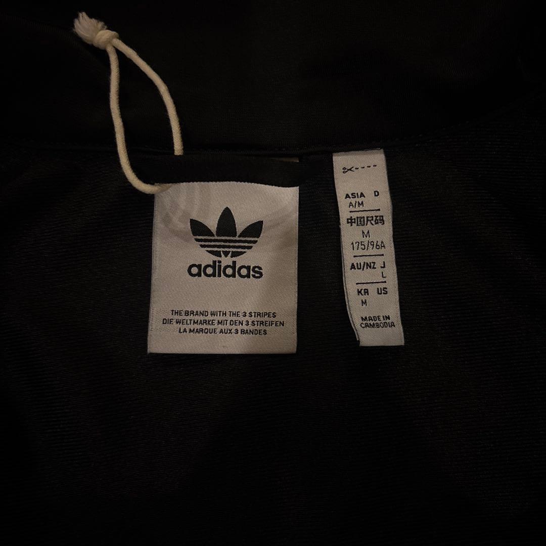 adidas トラックジャケット 黒