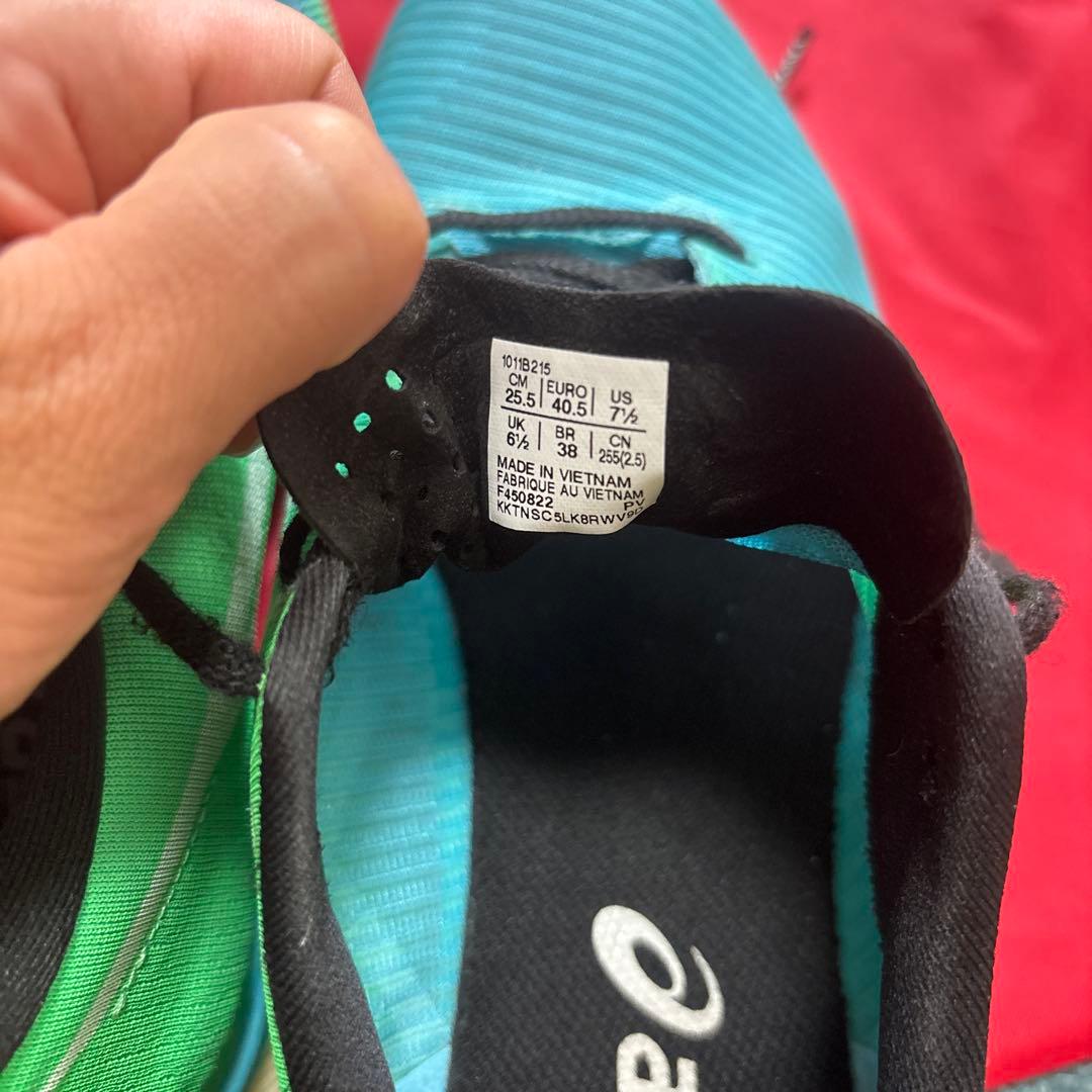 ASICS 初代メタスピードスカイ　25.5cm