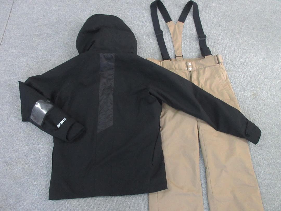 DESCENTE　S.I.O　Lサイズ　ジャケット(非売品）・パンツセット