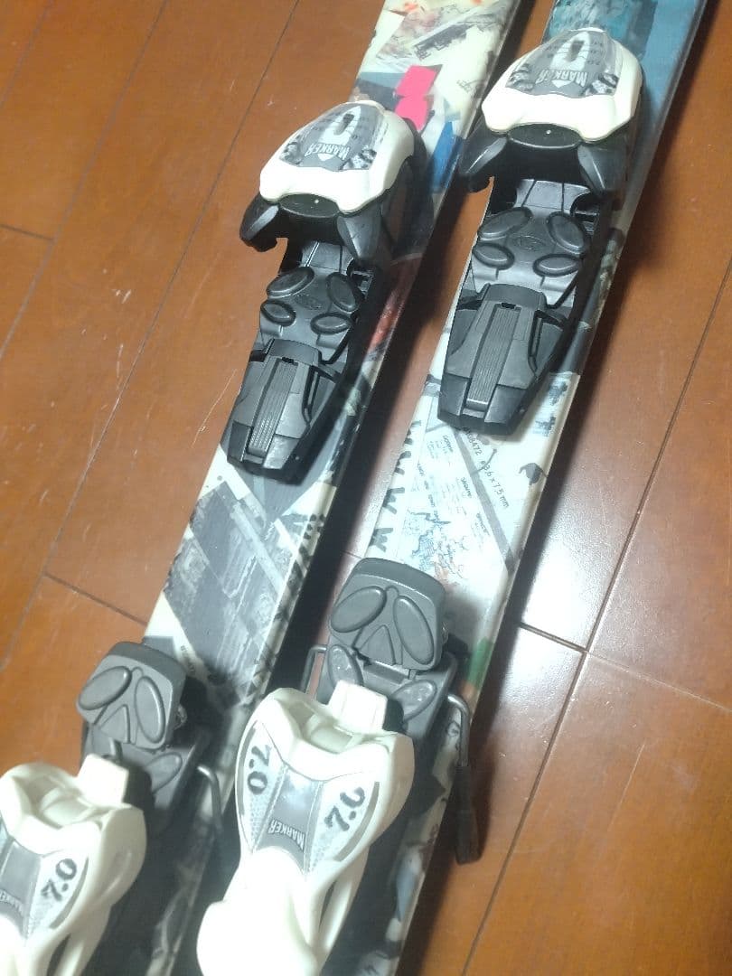 【フリースタイル☆】128cm　VOLKLスキー板♪　ツインチップ！