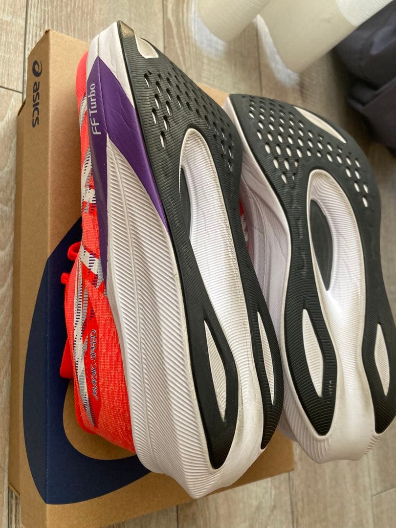 ASICS マジックスピード4 25㎝　2E メンズ