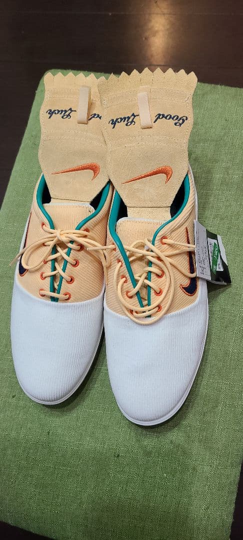 ゴルフシューズ新品27センチ