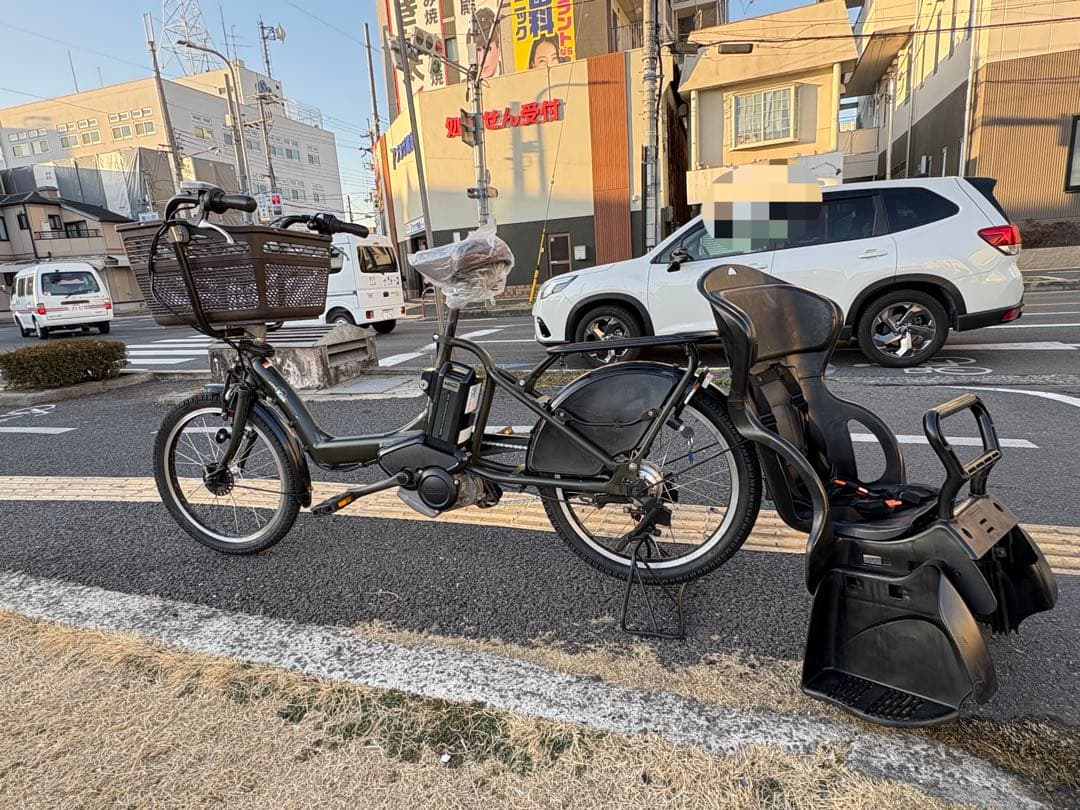 中古20㌅YAMAHA電動アシスト自転車　8.7Ah 大阪　020