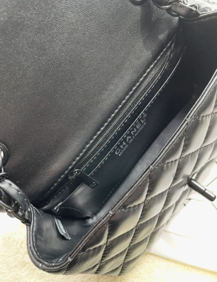 シャネル ノベルティ ショルダー　バッグ