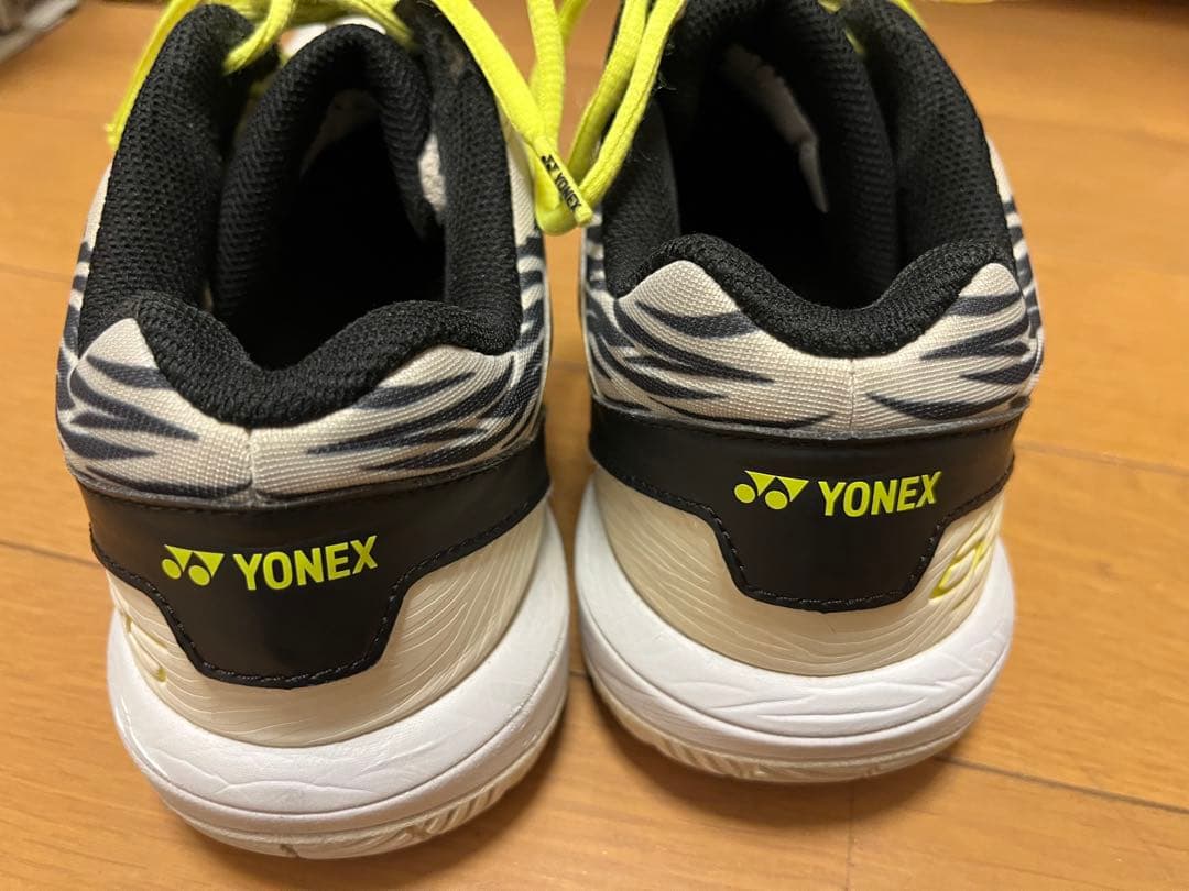 28 バドミントンシューズ YONEX ヨネックス パワークッション 65 Z