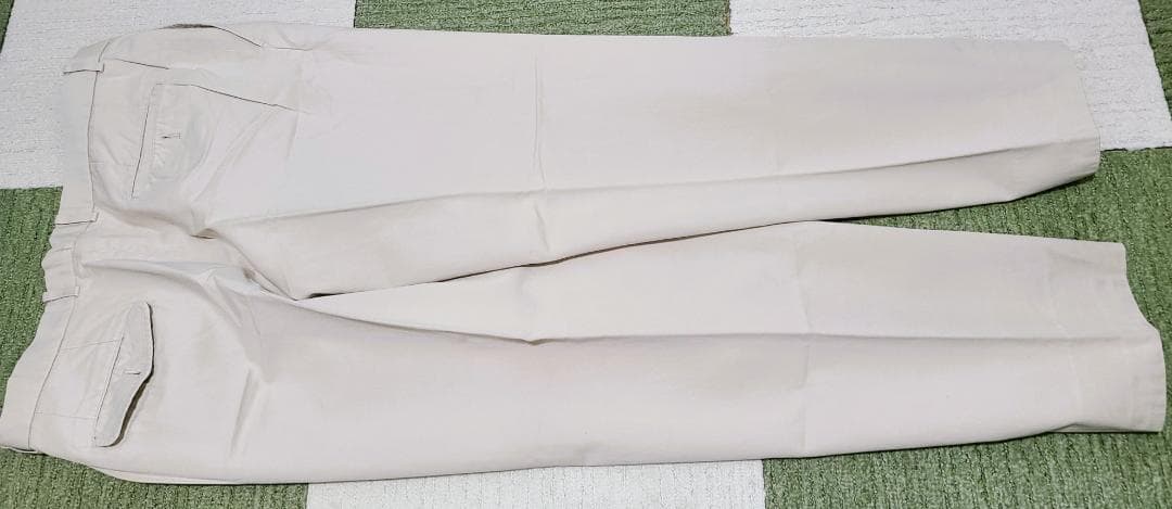 ❖ライトベージュ パンツ❖LACOSTE　股下68　春夏用