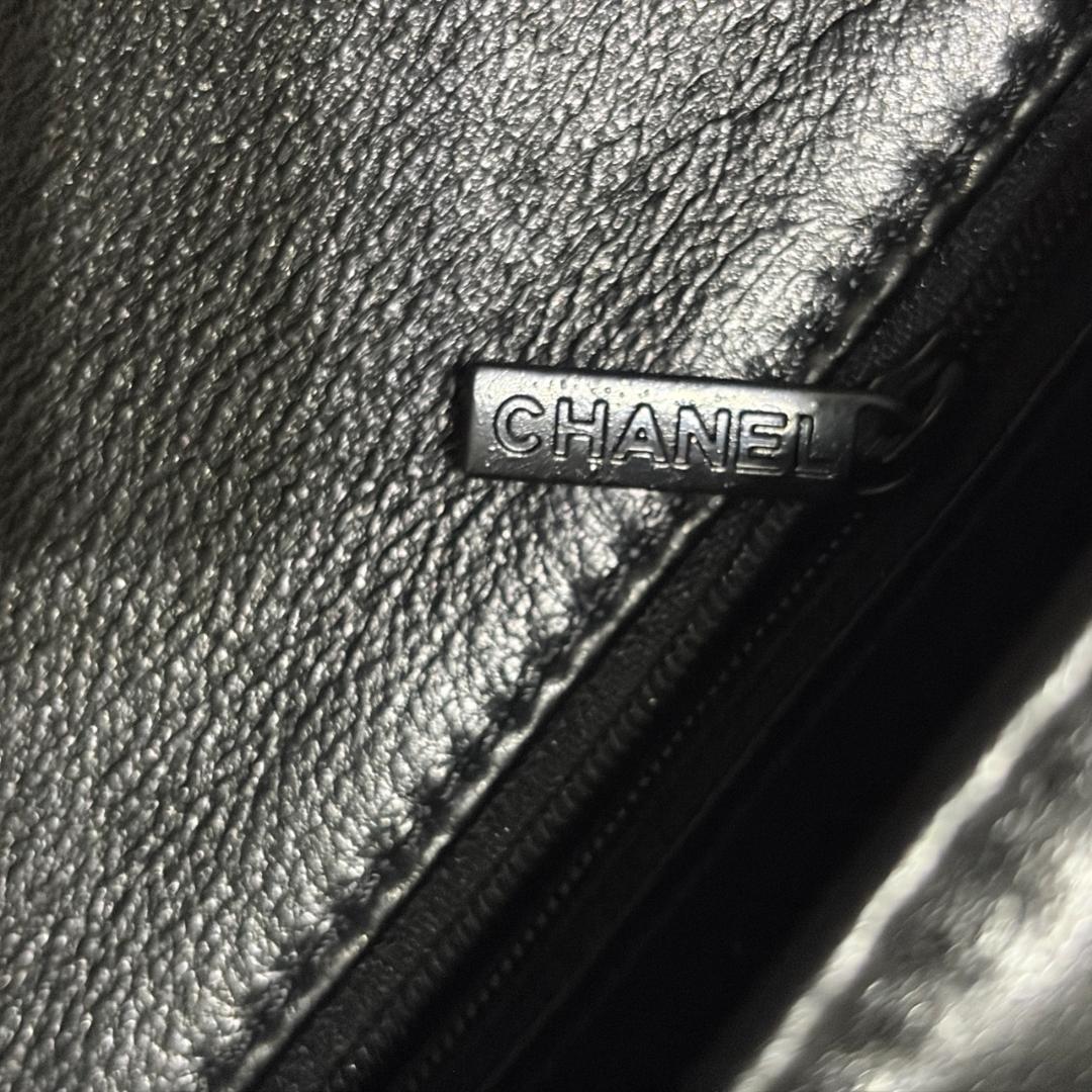 CHANEL ノベルティ ショルダー バック マトラッセ　マットブラック