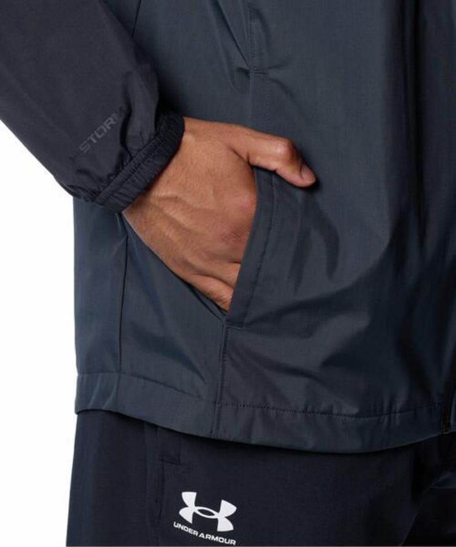 Under Armour UAエッセンシャル ストーム ジャケット