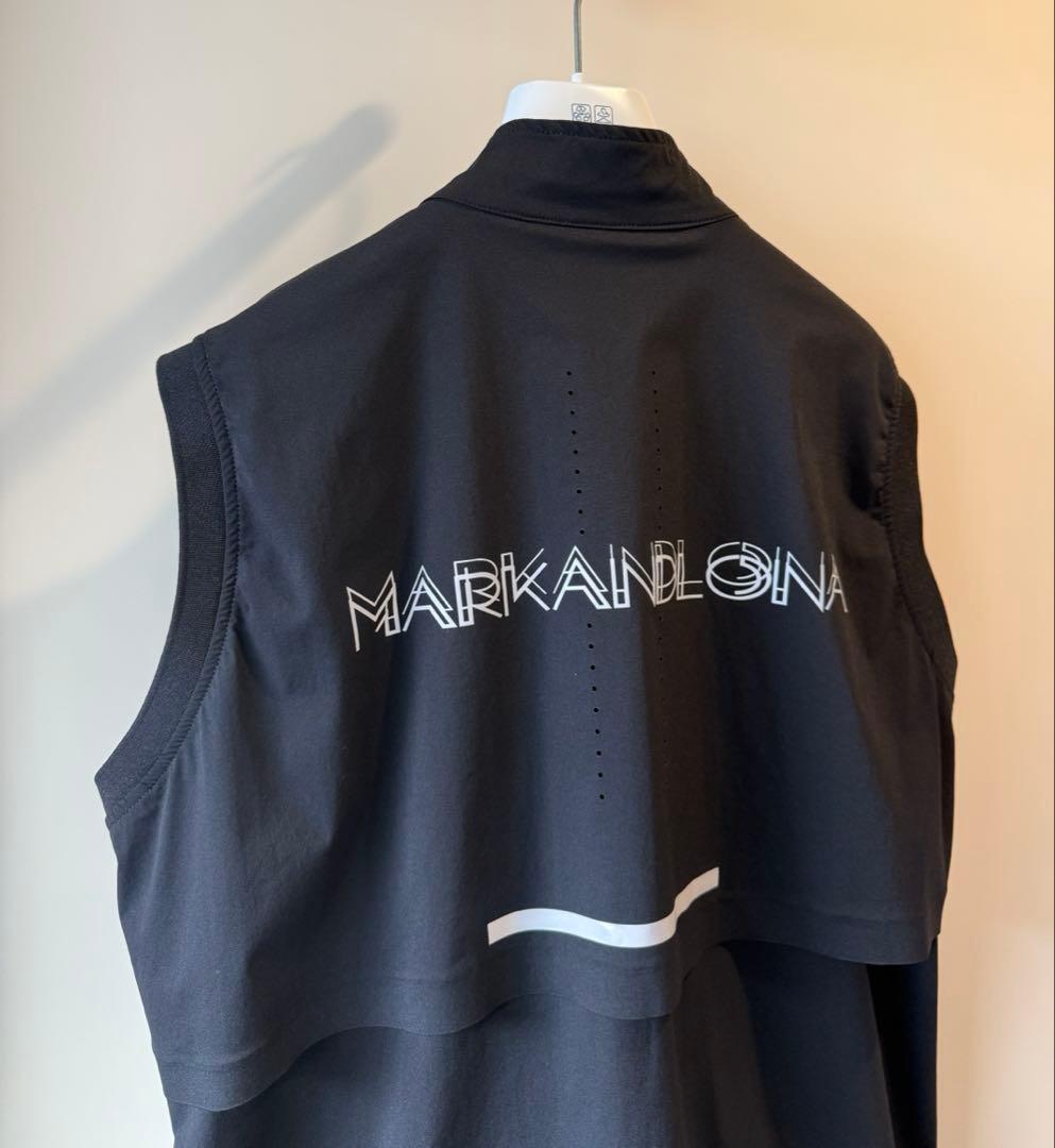 美品 ★ MARK&LONA ナイロンベスト ジャージ マーク&ロナ 正規品 黒