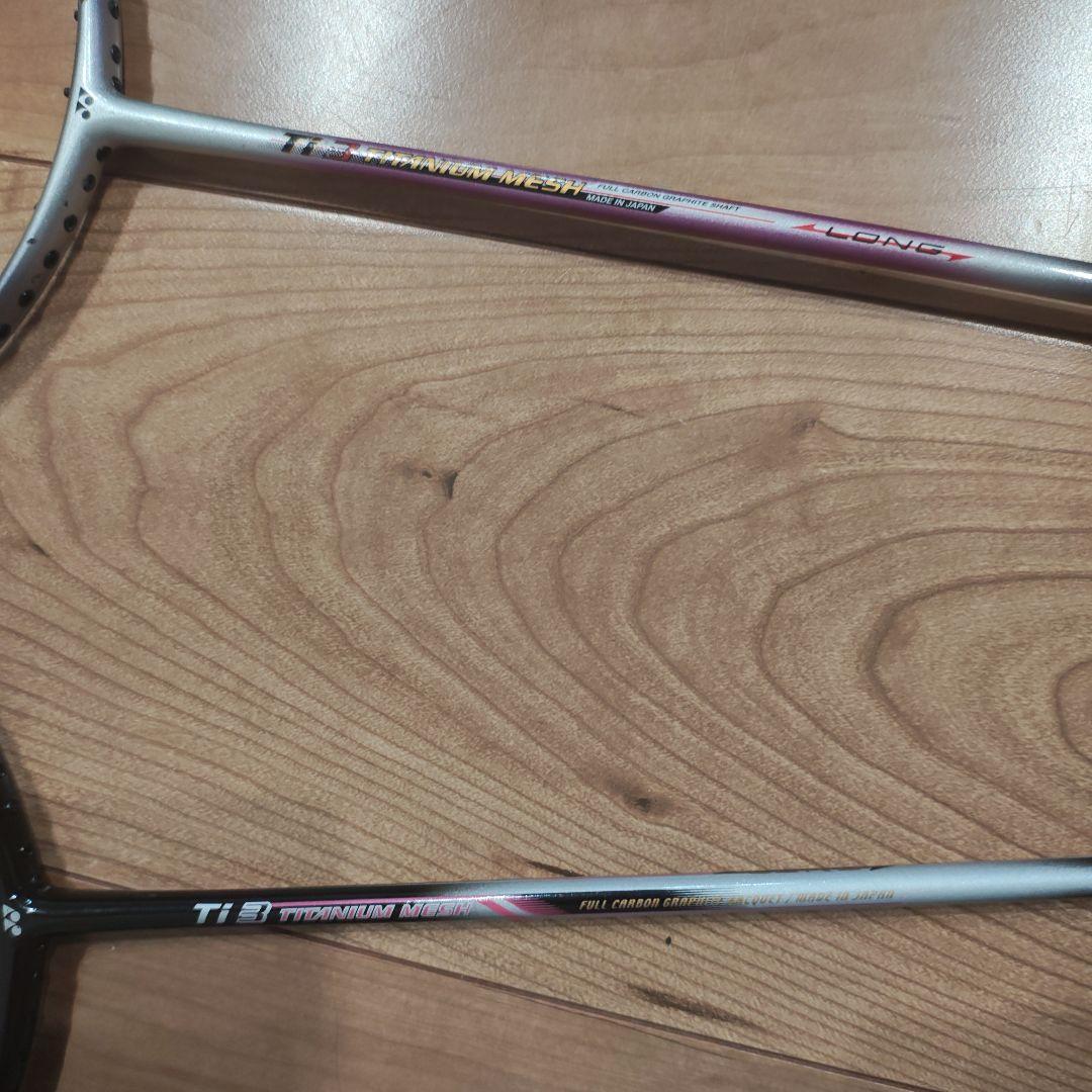 YONEX　バドミントンラケットセット ガット、グリップを新品に交換して発送