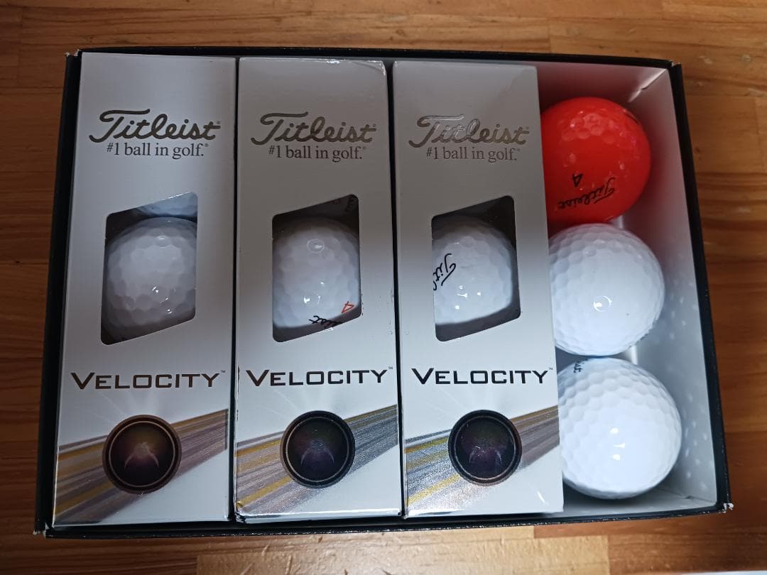 チップ【Titleist】 新品　Velocity ゴルフボール 3ダース