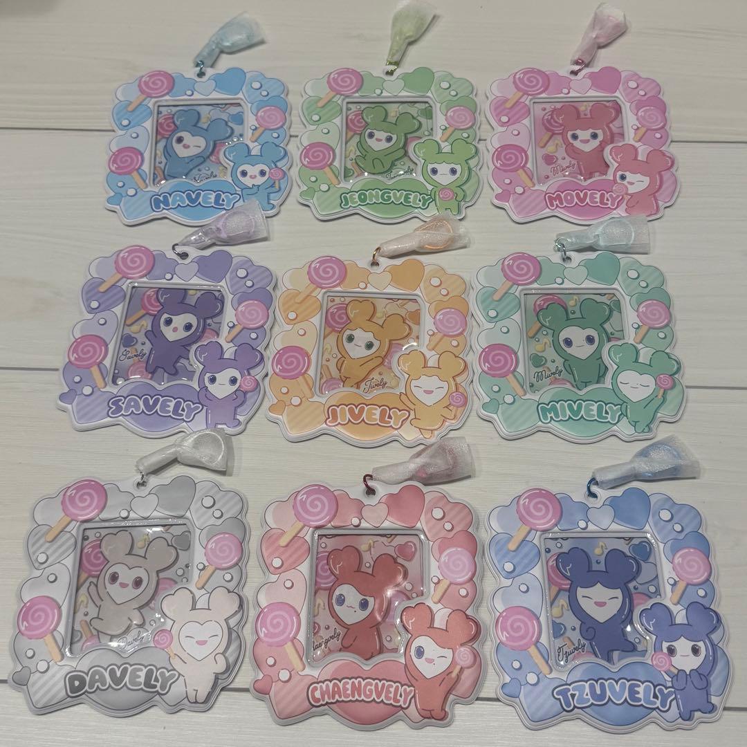TWICE LOVELY カードホルダー コンプ 全18種セット