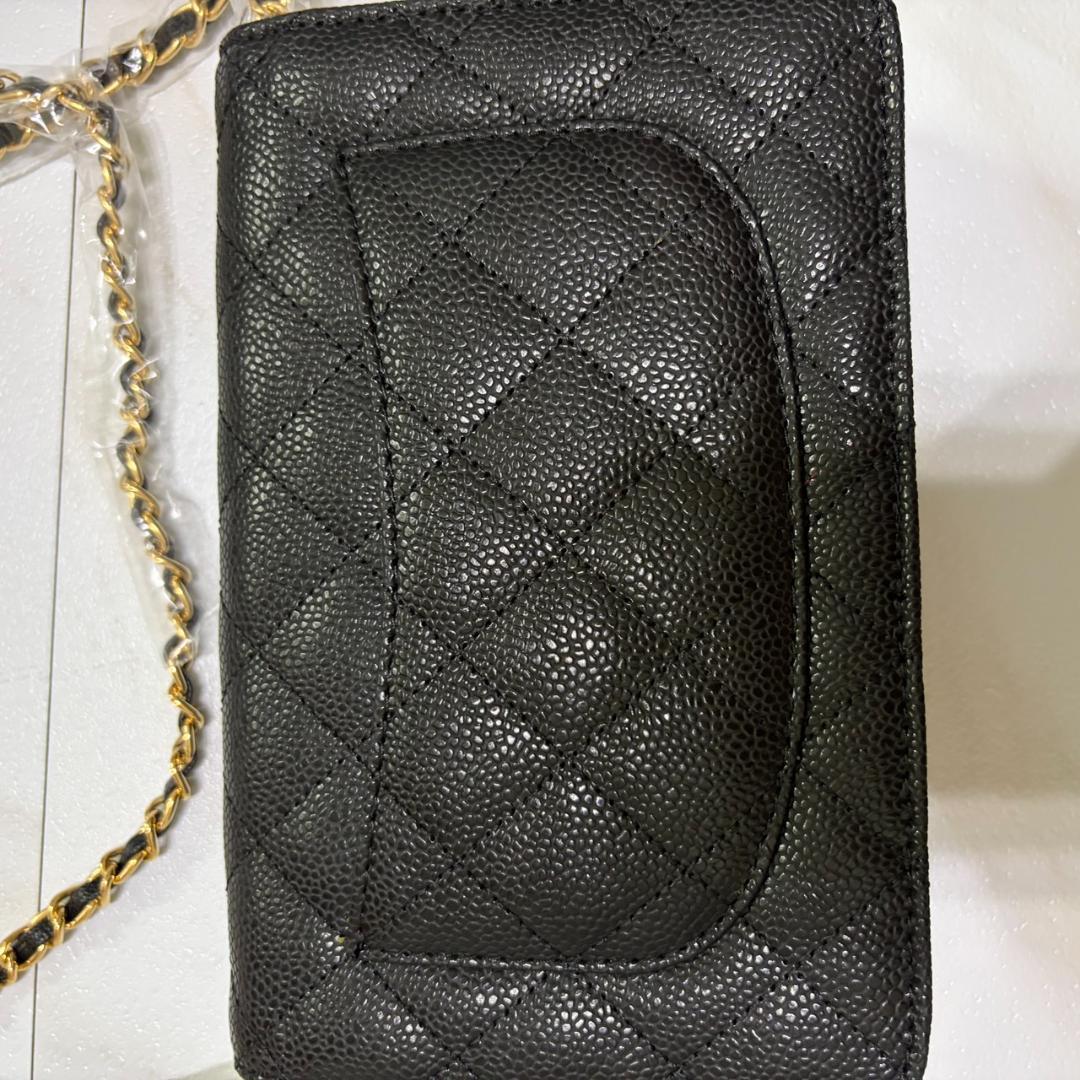 CHANEL 　シャネル　ノベルティ ショルダー バック 　ゴールド　ブラック
