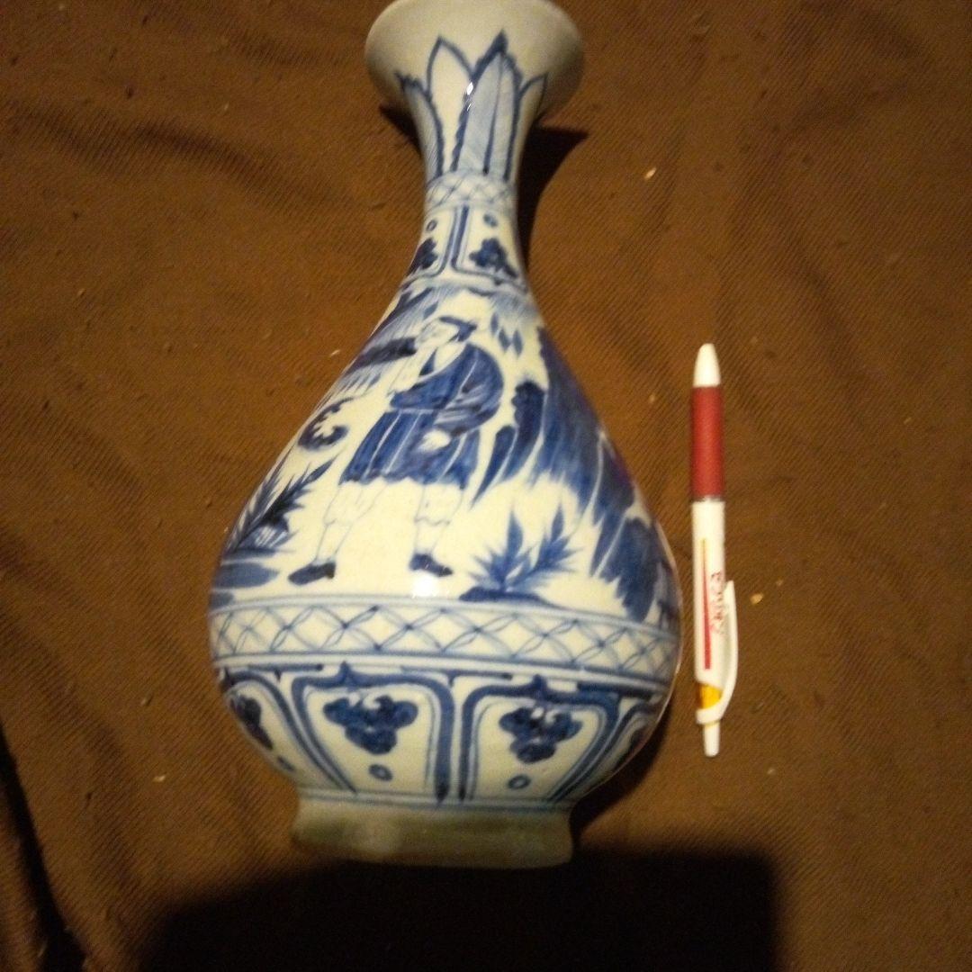 中国陶磁器　明人物　青白磁 手描き花瓶
