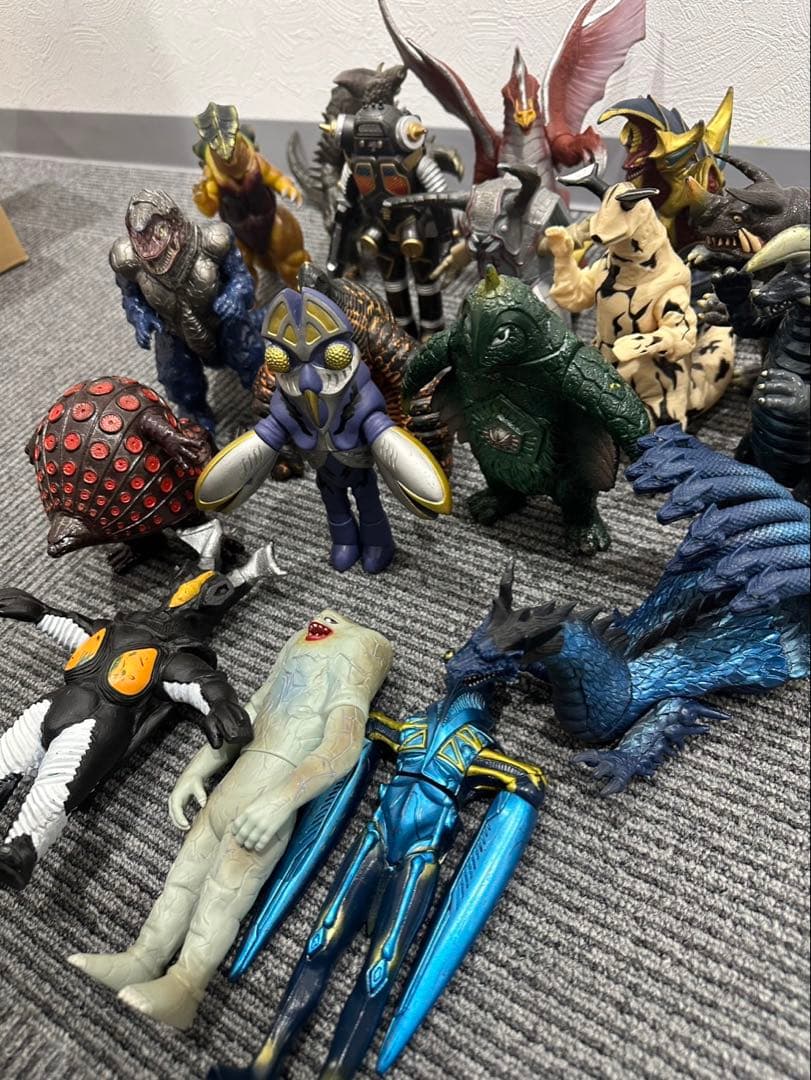 ウルトラマン怪獣シリーズ ソフビまとめ売り 引退品