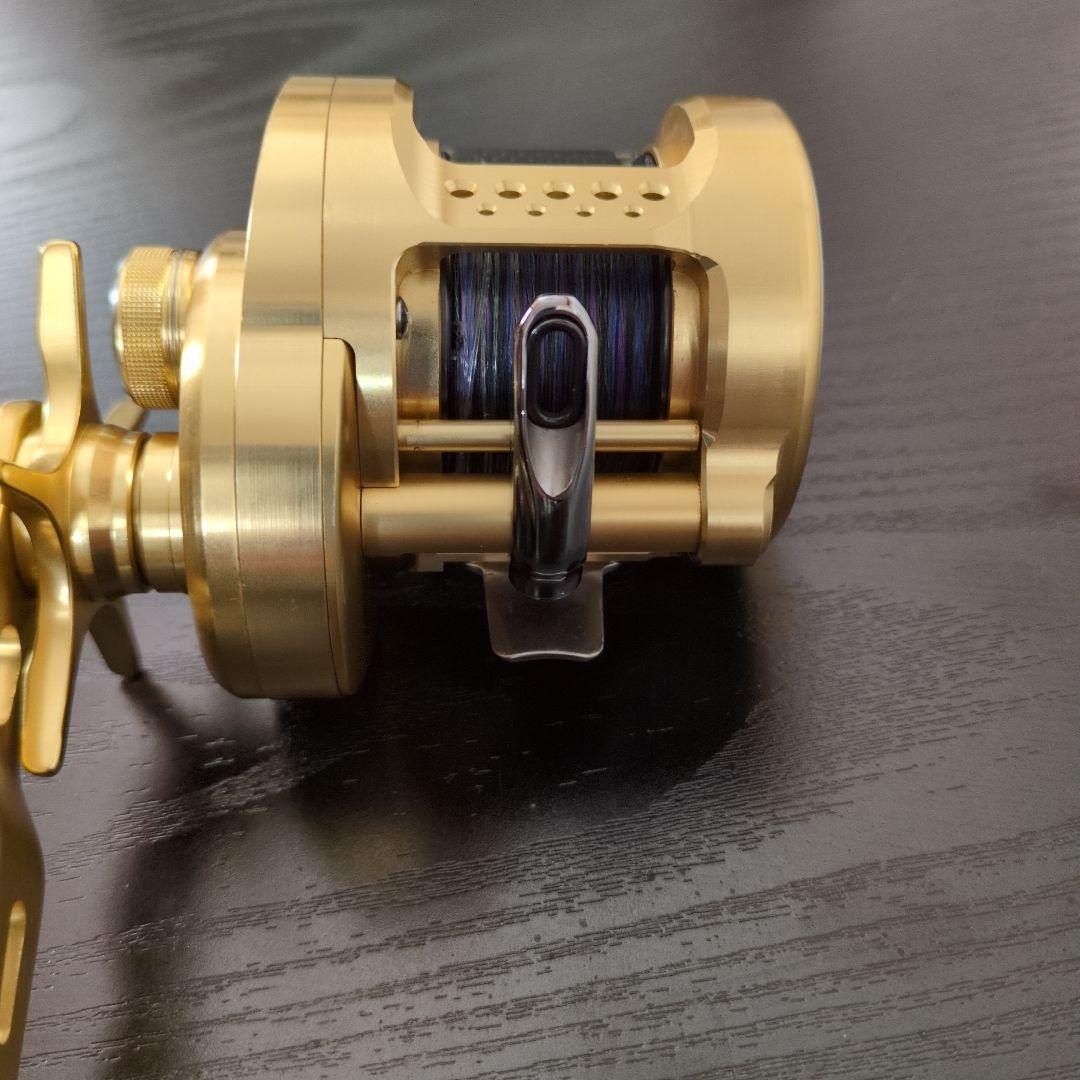 SHIMANO コンクエスト300HGゴールド 両軸リール　右巻