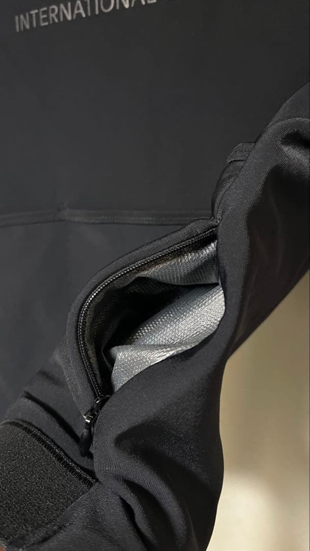超美品 Mechanism Thermal Long Sleeve Jersey