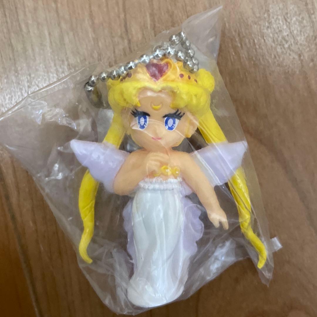 新品　セーラームーン　セーラースイング　ネオクイーンセレニティ　キーホルダー
