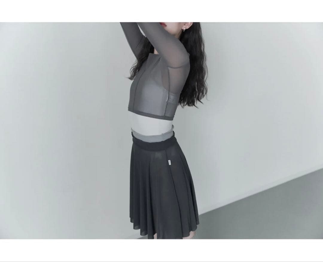 ♡Typha バレエ　スカート　フリーサイズ　秋冬 膝上丈　グレー　値下げ 美品