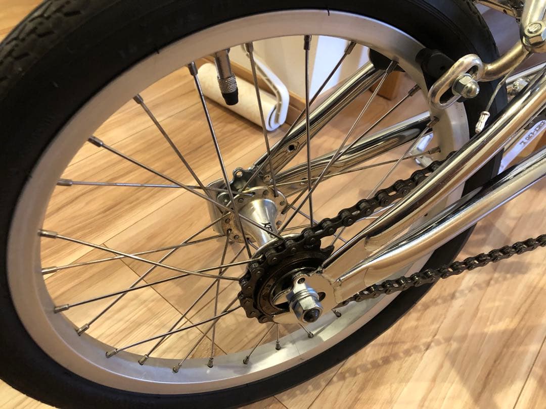 美品　ネオバイク　キラ　16インチ 折りたたみ自転車