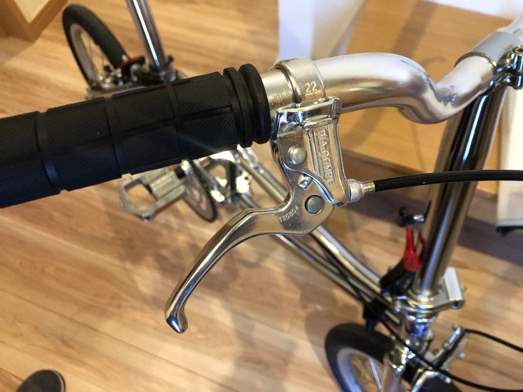 美品　ネオバイク　キラ　16インチ 折りたたみ自転車