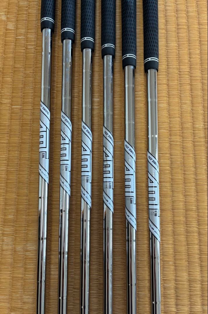 【希少・美品】スリクソン ZXi5アイアン、5-P、6本セット、レフティ