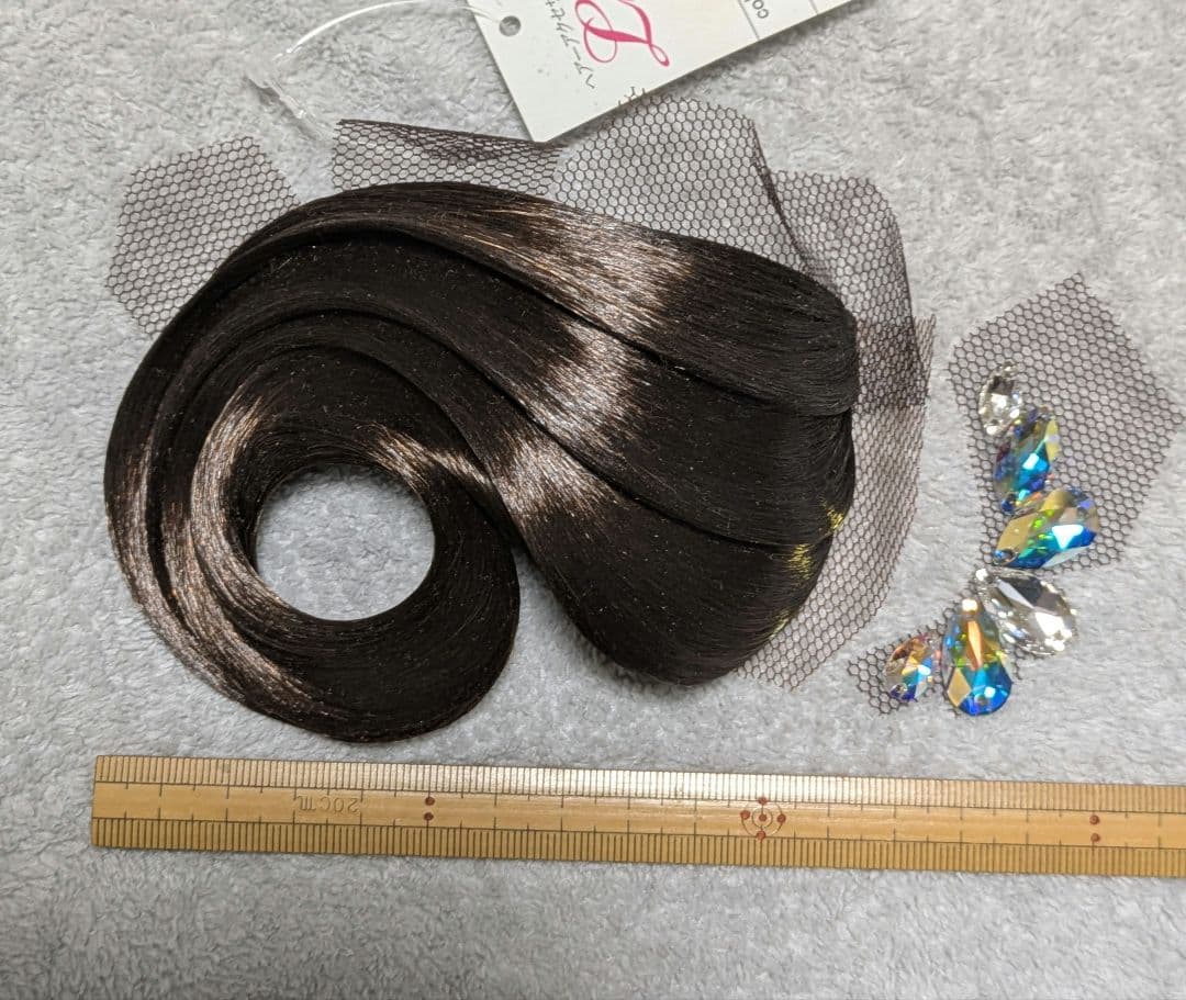 社交ダンス　競技ダンス　ヘアアクセサリー　新品・未使用　スワロフスキー