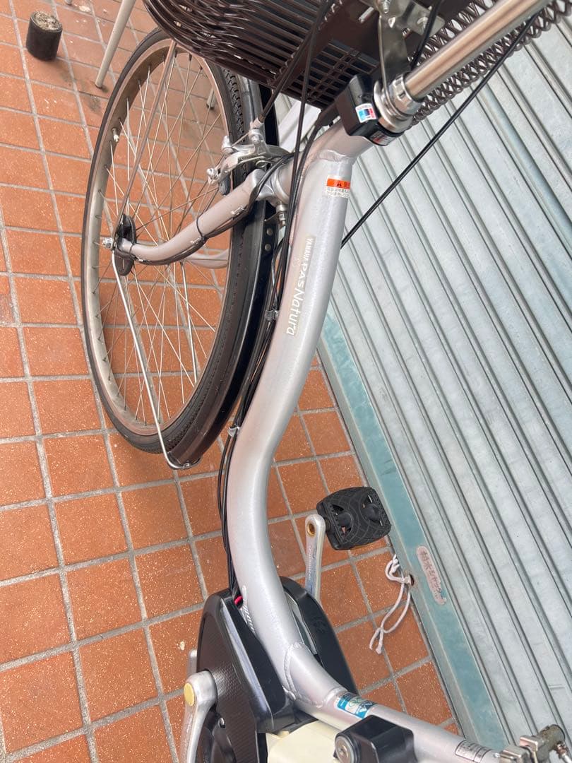関西限定ヤマハ電動アシスト自転車タイヤ26インチ　バッテリー8.7Ah シルバー