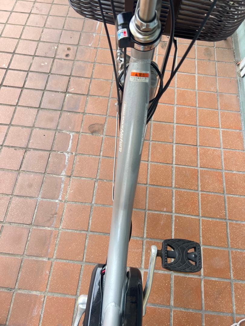 関西限定ヤマハ電動アシスト自転車タイヤ26インチ　バッテリー8.7Ah シルバー