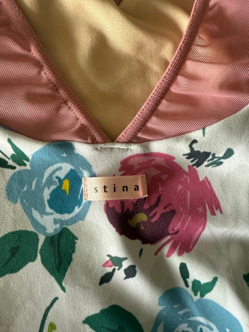 stina 花柄 バレエレオタード　S 110〜120