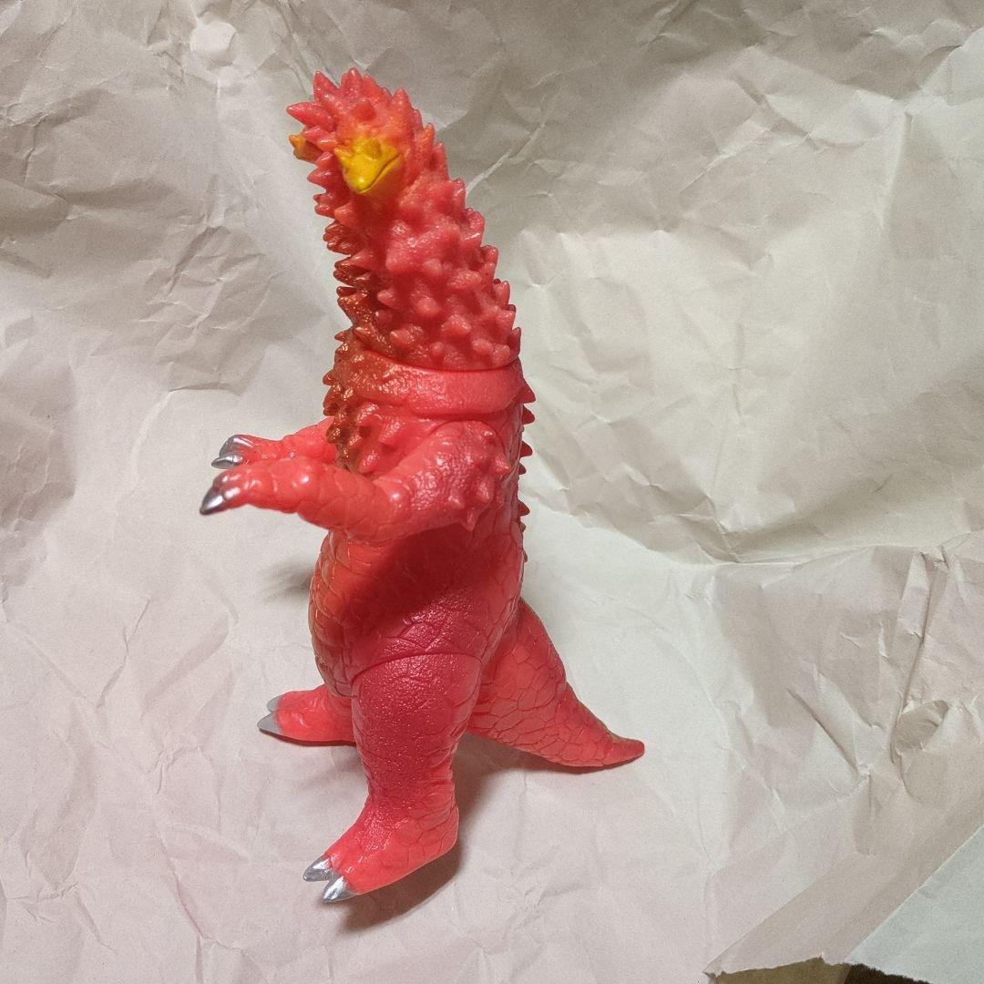 怪獣郷　パンドン　スタンダードサイズ蓄光レッド