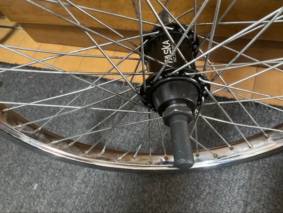 BMX タイヤ 　TASKA フリーコースターハブとリム