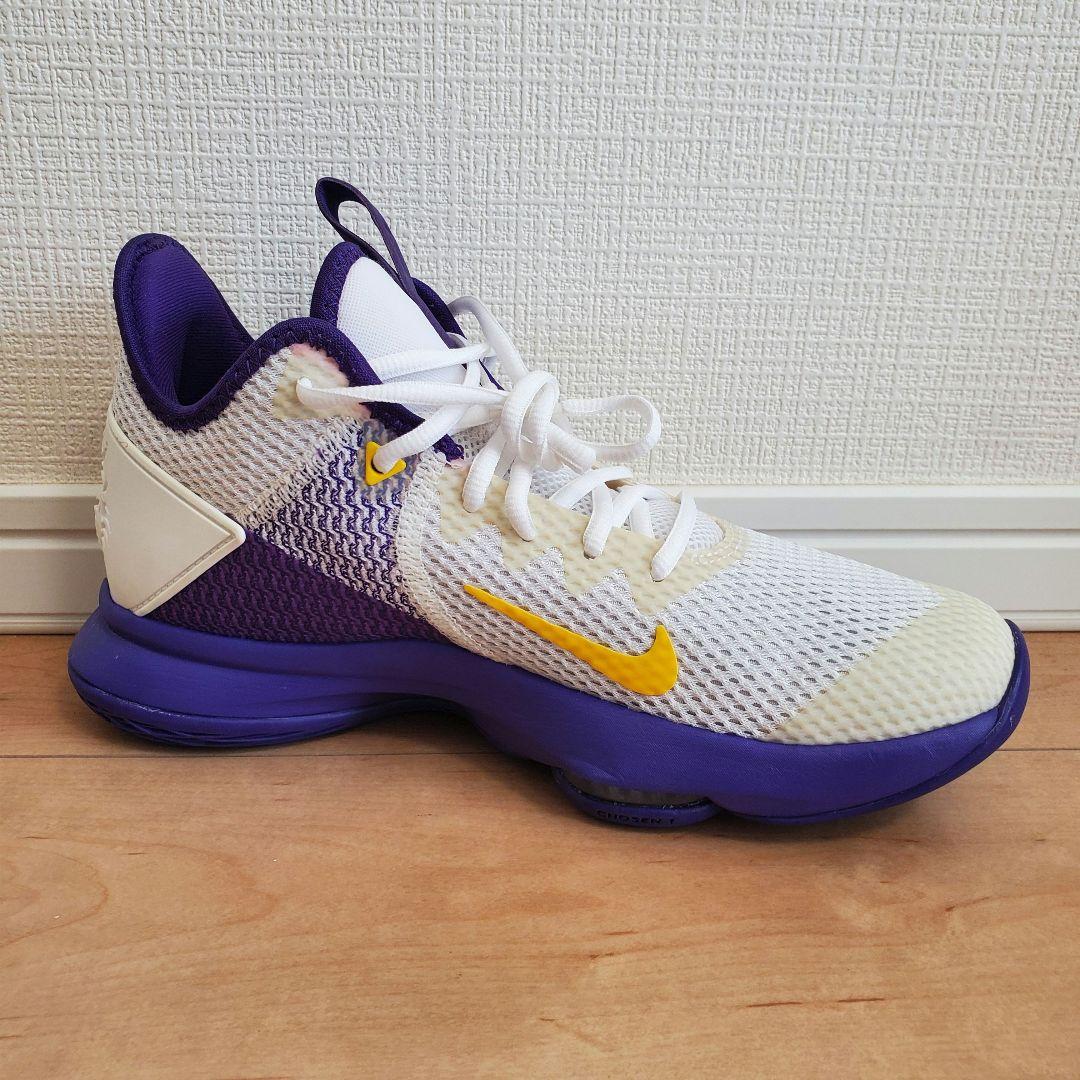 [未使用品] NIKE LEBRON WITNESS 4 ナイキレブロン26cm