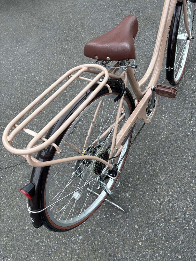 HIRO シティサイクル ベージュ 前バスケット付き