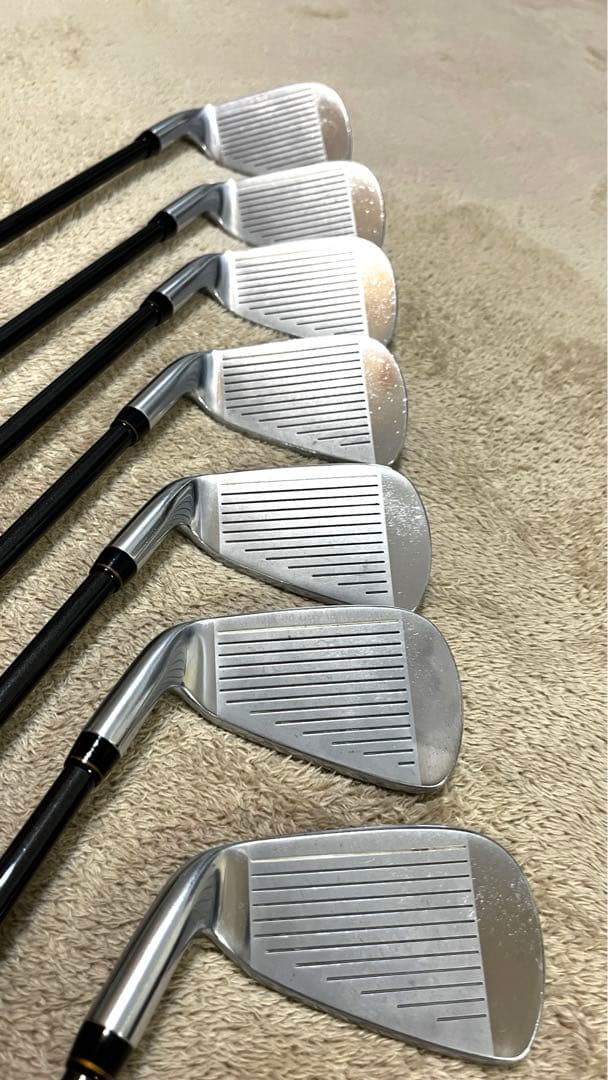 TaylorMade ゴルフバッグ ＆アイアンセット