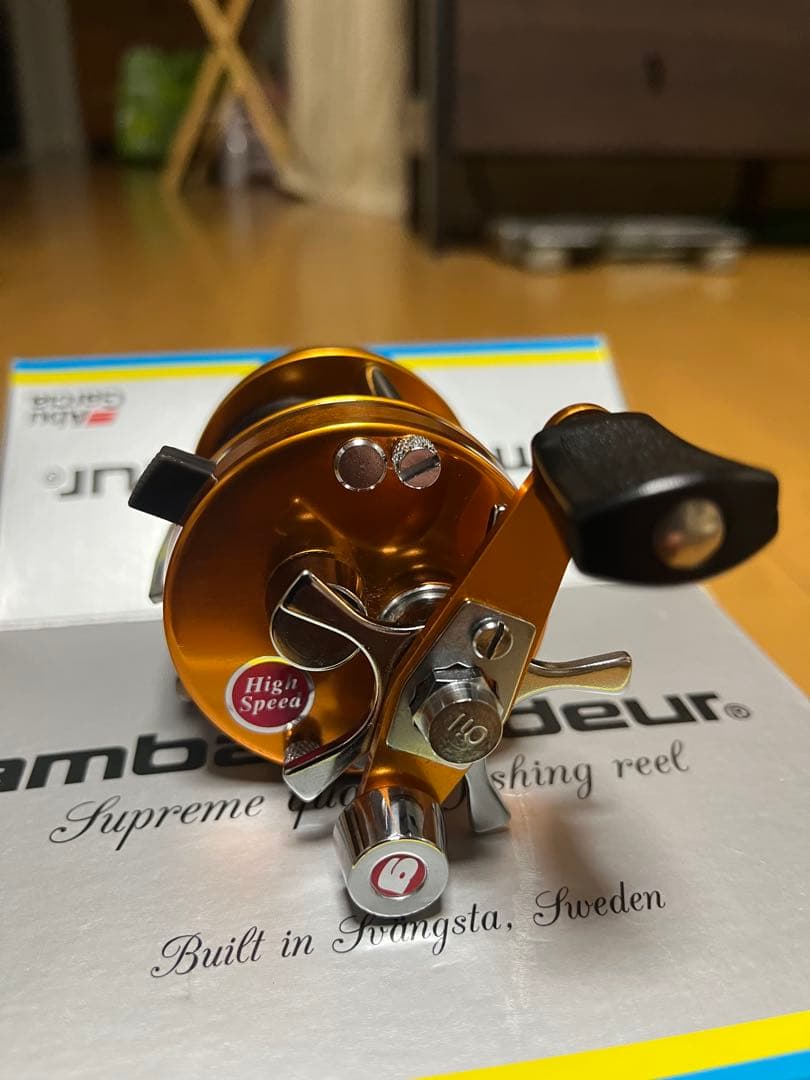 Abu Garcia 2500cサンセットオレンジ