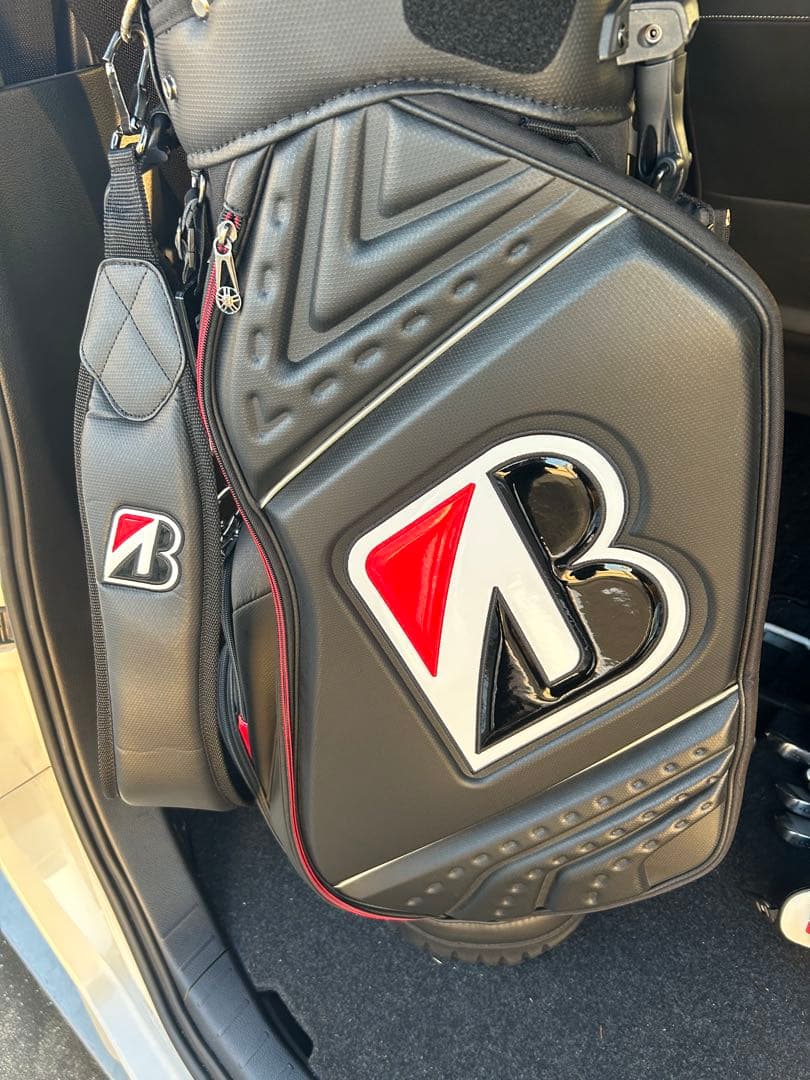 ブリヂストンgolfクラブセット一式、キャディバッグ付　他